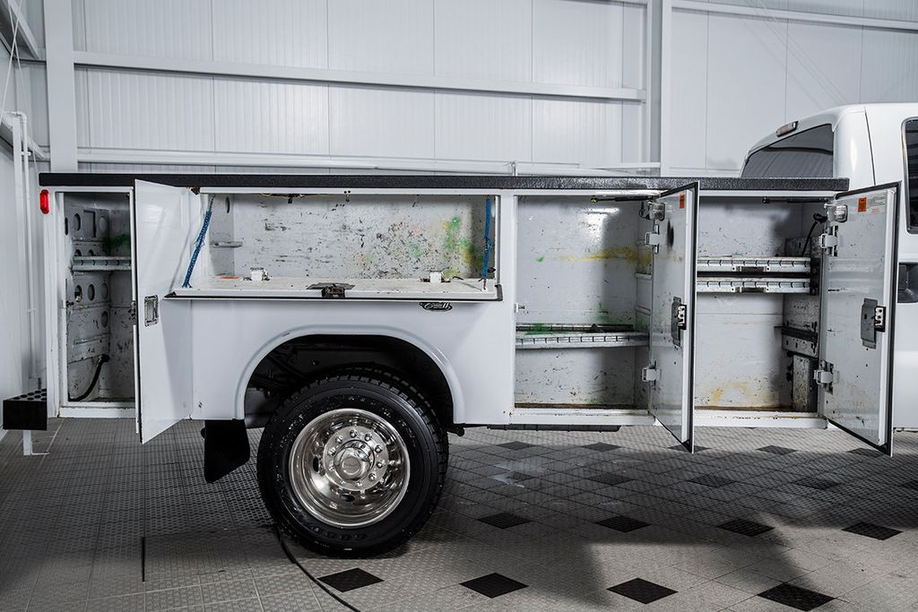 2009 Ford Super Duty F-550 DRW F-550 CREW CAB OPEN UTILITY - 15522551 - 12