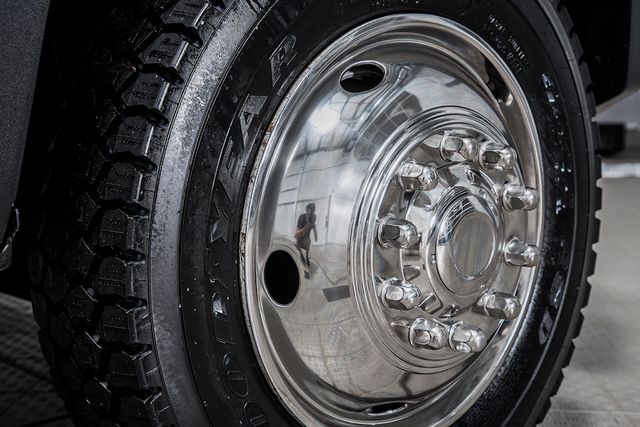 2009 Ford Super Duty F-550 DRW F-550 CREW CAB OPEN UTILITY - 15522551 - 13