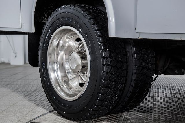 2009 Ford Super Duty F-550 DRW F-550 CREW CAB OPEN UTILITY - 15522551 - 15