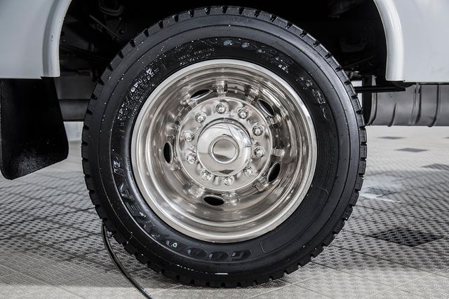 2009 Ford Super Duty F-550 DRW F-550 CREW CAB OPEN UTILITY - 15522551 - 16