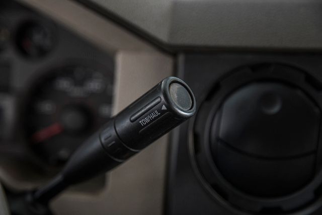 2009 Ford Super Duty F-550 DRW F-550 CREW CAB OPEN UTILITY - 15522551 - 24