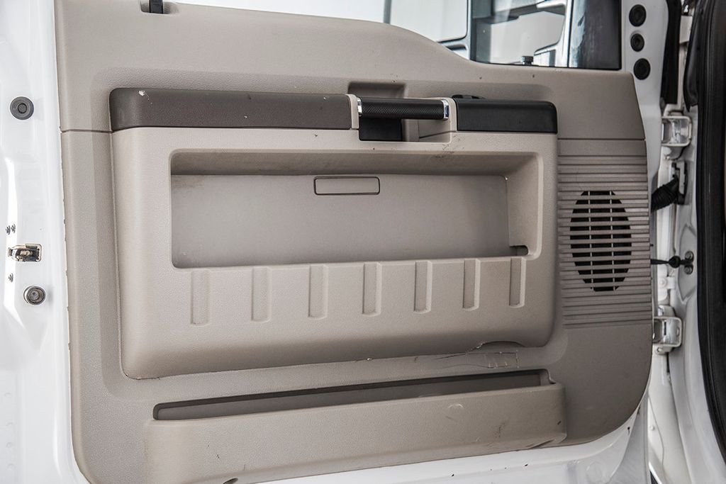 2009 Ford Super Duty F-550 DRW F-550 CREW CAB OPEN UTILITY - 15522551 - 34