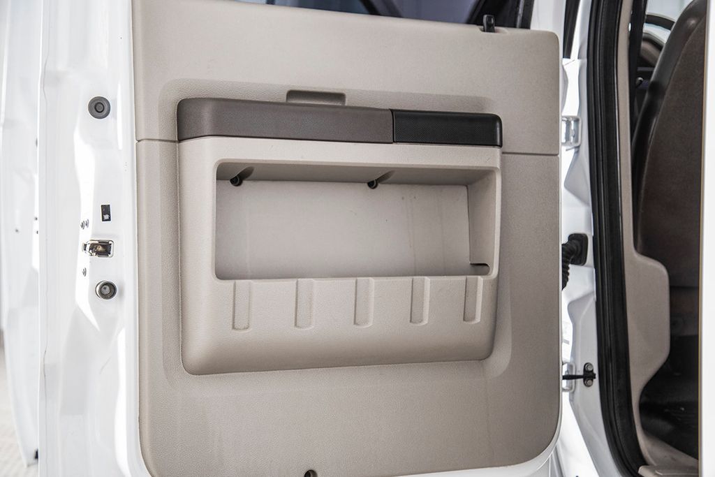 2009 Ford Super Duty F-550 DRW F-550 CREW CAB OPEN UTILITY - 15522551 - 35