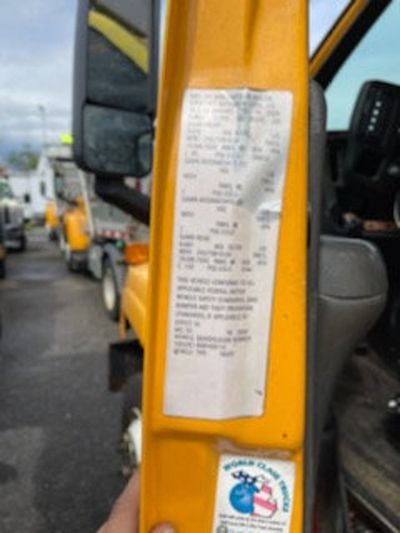 2009 GMC C5500 STAINLESS STEEL DUMP TRUCK