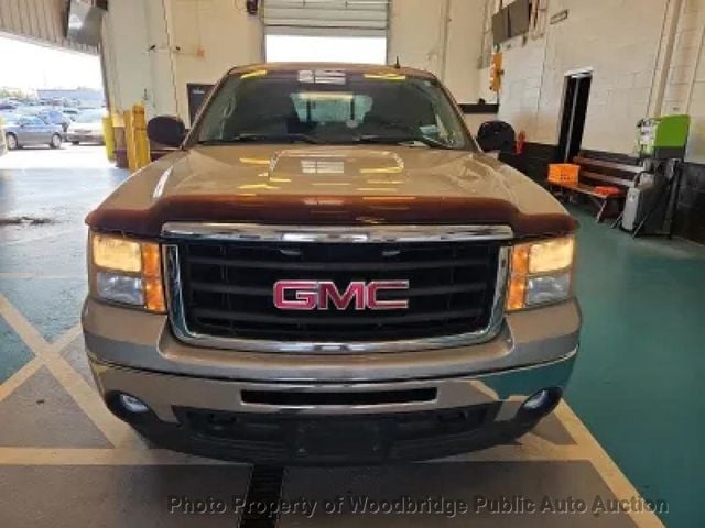 2009 GMC Sierra SLE - 22918672 - 18