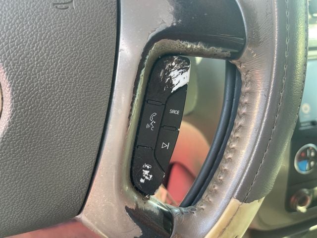 2009 GMC Sierra 1500 Crew Cab SLT Pickup 4D 5 3/4 ft - 22970113 - 9