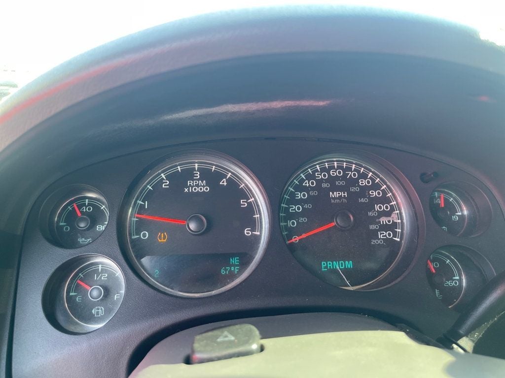 2009 GMC Sierra 1500 Crew Cab SLT Pickup 4D 5 3/4 ft - 22970113 - 10