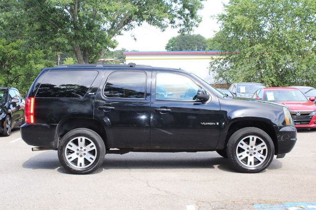 2009 GMC Yukon 4WD SLT2's photo