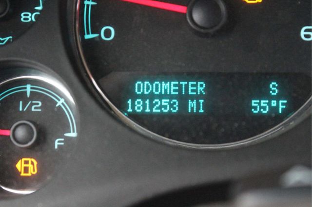 2009 GMC Yukon XL Denali AWD 4dr SUV - 23011889 - 10