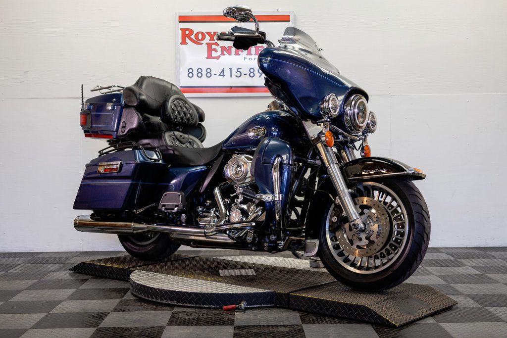 2009 Harley-Davidson FLHTCU Ultra Classic NICE UPGRADES!!! - 22937654 | Video 2