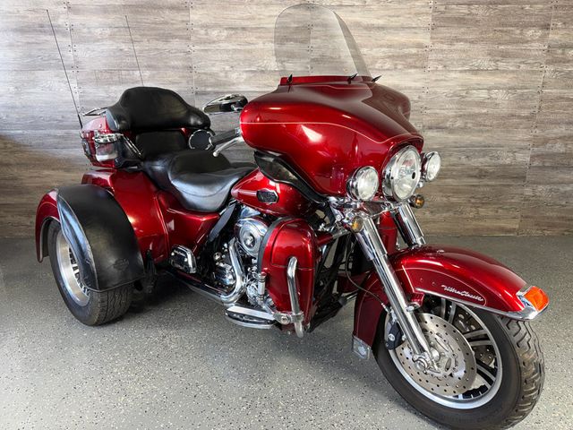 2009 Harley-Davidson FLHTCUTG Triglide Ultra Classic SUPER CLEAN! - 23036515 - 9