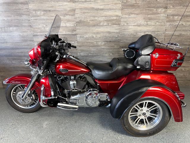 2009 Harley-Davidson FLHTCUTG Triglide Ultra Classic SUPER CLEAN! - 23036515 - 10