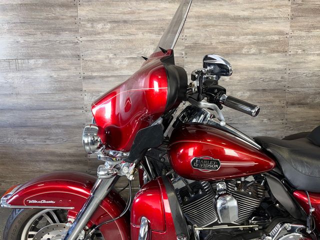 2009 Harley-Davidson FLHTCUTG Triglide Ultra Classic SUPER CLEAN! - 23036515 - 11