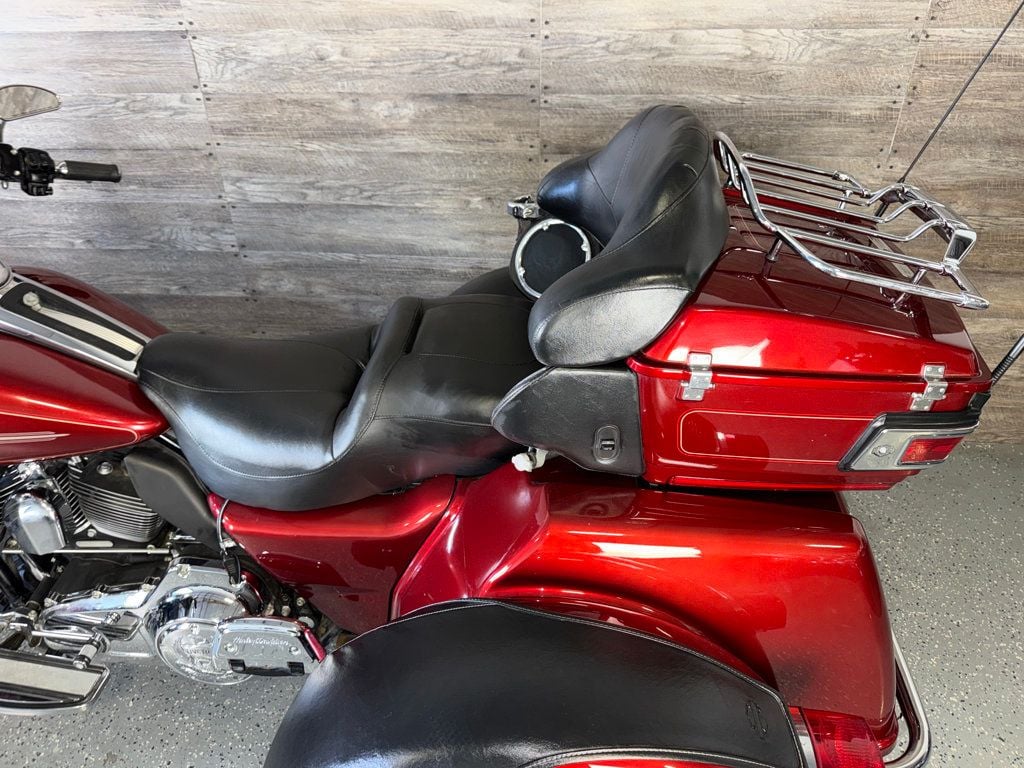 2009 Harley-Davidson FLHTCUTG Triglide Ultra Classic SUPER CLEAN! - 23036515 - 14