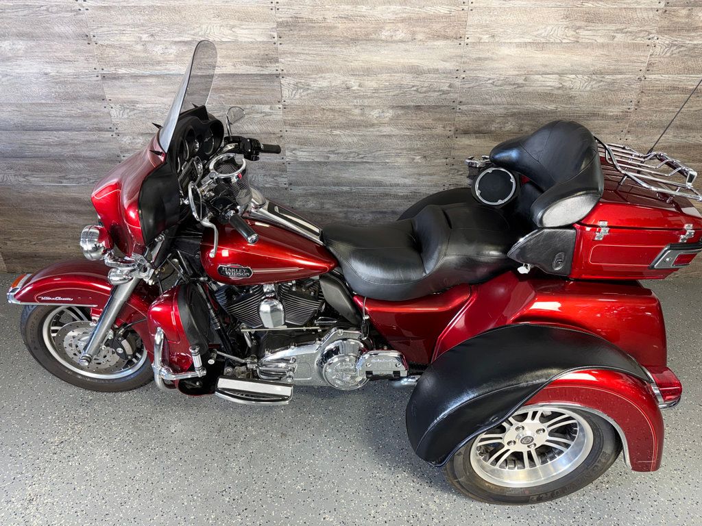 2009 Harley-Davidson FLHTCUTG Triglide Ultra Classic SUPER CLEAN! - 23036515 - 15
