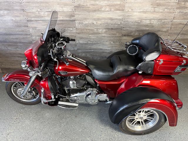 2009 Harley-Davidson FLHTCUTG Triglide Ultra Classic SUPER CLEAN! - 23036515 - 15