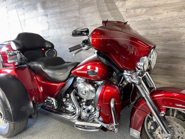 2009 Harley-Davidson FLHTCUTG Triglide Ultra Classic SUPER CLEAN! - 23036515 - 1