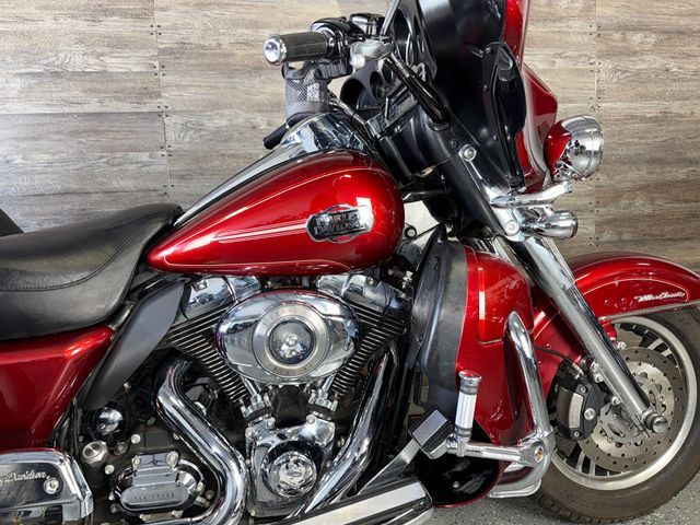 2009 Harley-Davidson FLHTCUTG Triglide Ultra Classic SUPER CLEAN! - 23036515 - 4