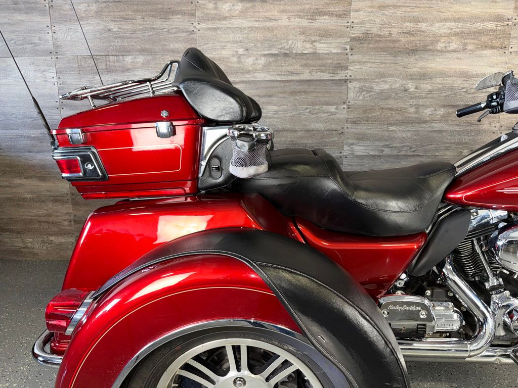2009 Harley-Davidson FLHTCUTG Triglide Ultra Classic SUPER CLEAN! - 23036515 - 5
