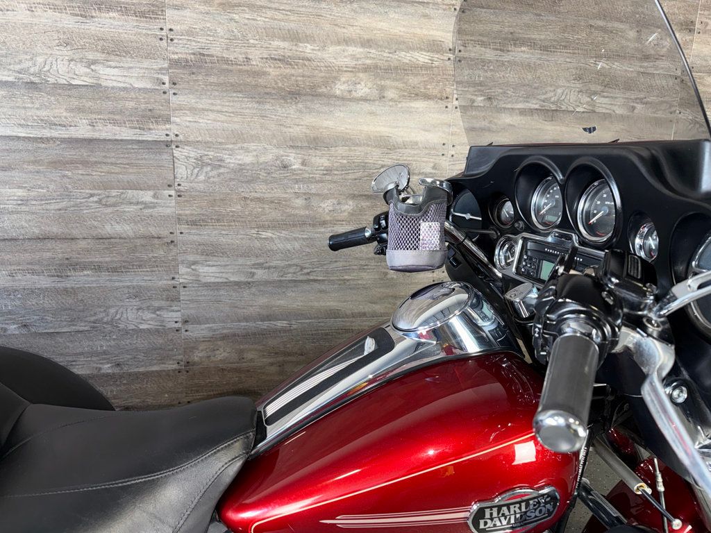 2009 Harley-Davidson FLHTCUTG Triglide Ultra Classic SUPER CLEAN! - 23036515 - 8