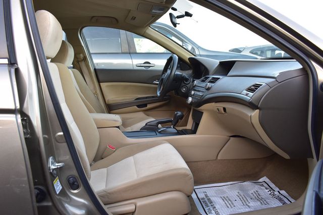 2009 Honda Accord Sedan 4dr I4 Automatic LX-P - 23033358 - 14