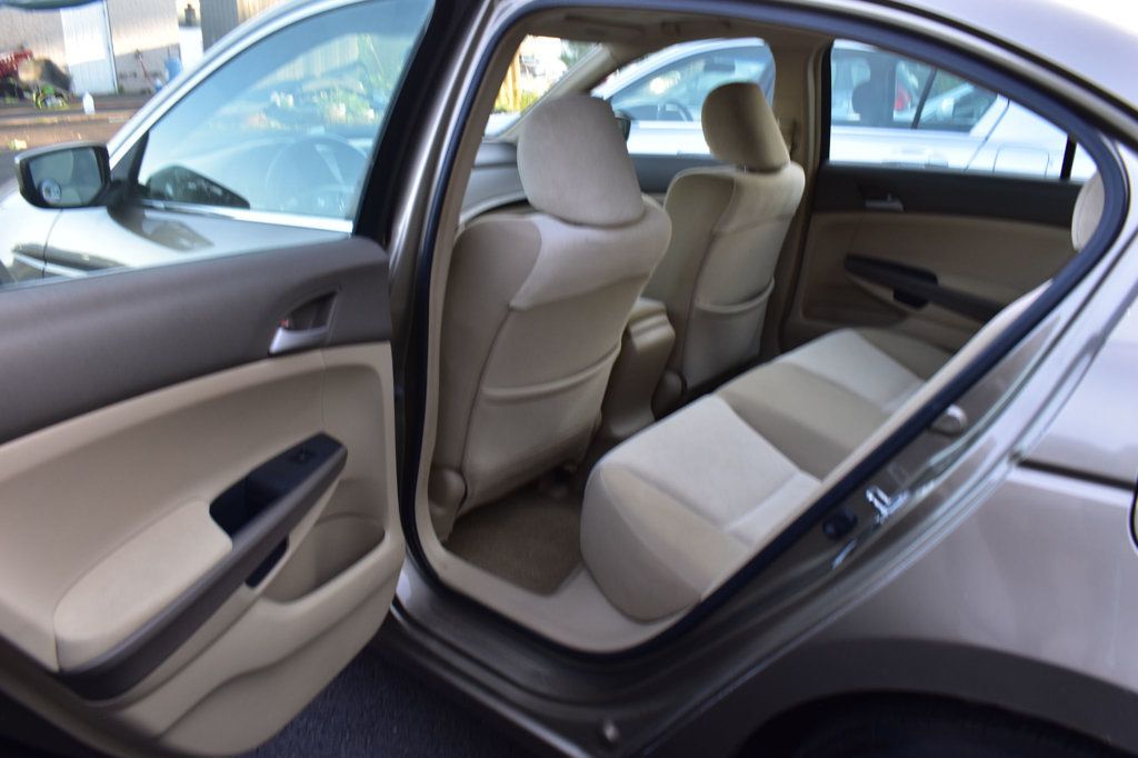 2009 Honda Accord Sedan 4dr I4 Automatic LX-P - 23033358 - 22