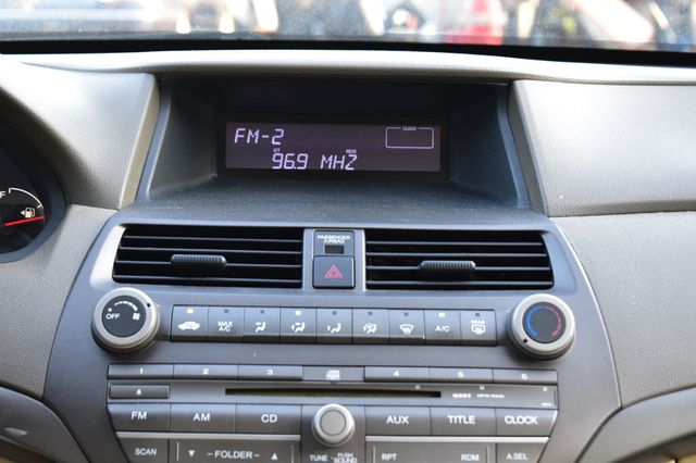 2009 Honda Accord Sedan 4dr I4 Automatic LX-P - 23033358 - 27