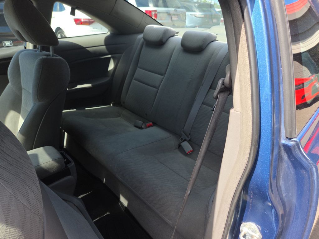 Honda Civic photo 10
