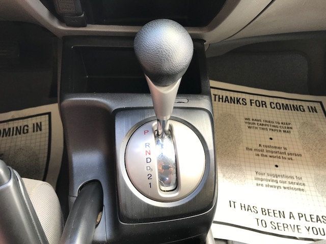 2009 Honda Civic Sedan 4dr Automatic DX-VP - 18059952 - 10