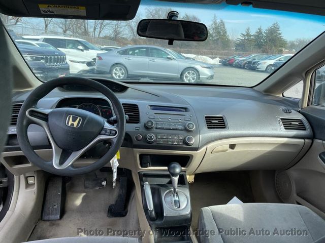 2009 Honda Civic Sedan 4dr Automatic LX - 22988275 - 16