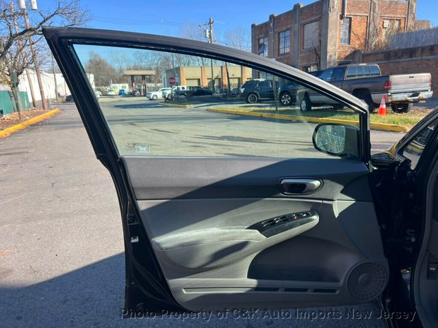 2009 Honda Civic Sedan 4dr Automatic LX - 22954466 - 17