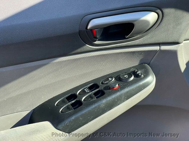 2009 Honda Civic Sedan 4dr Automatic LX - 22954466 - 18