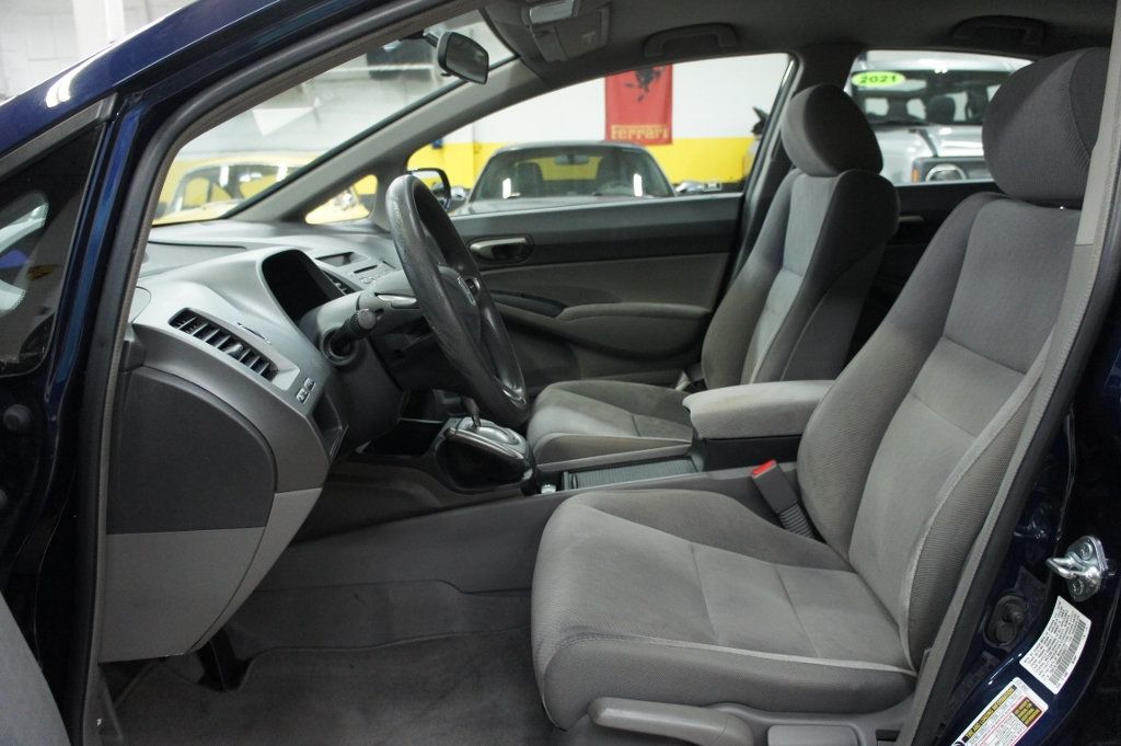 2009 Honda Civic Sedan Only 22k miles! Immaculate! - 22947610 - 30