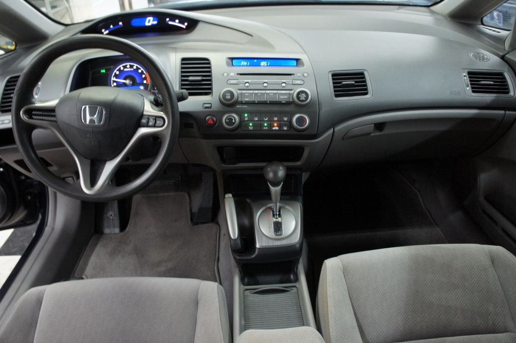 2009 Honda Civic Sedan Only 22k miles! Immaculate! - 22947610 - 3