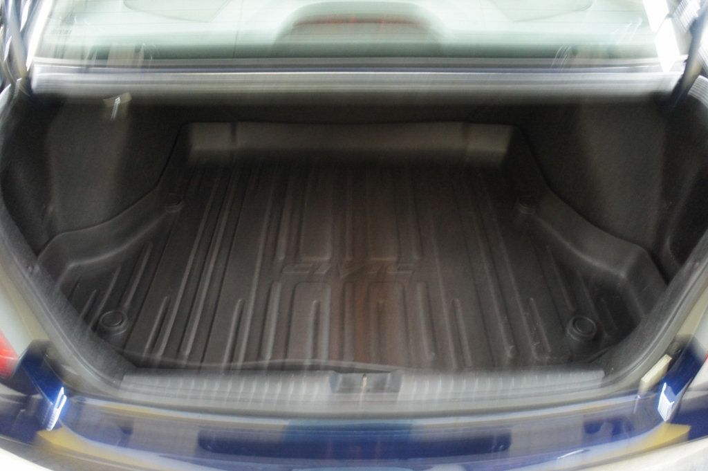 2009 Honda Civic Sedan Only 22k miles! Immaculate! - 22947610 - 42