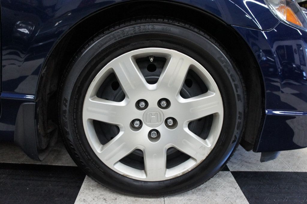 2009 Honda Civic Sedan Only 22k miles! Immaculate! - 22947610 - 4