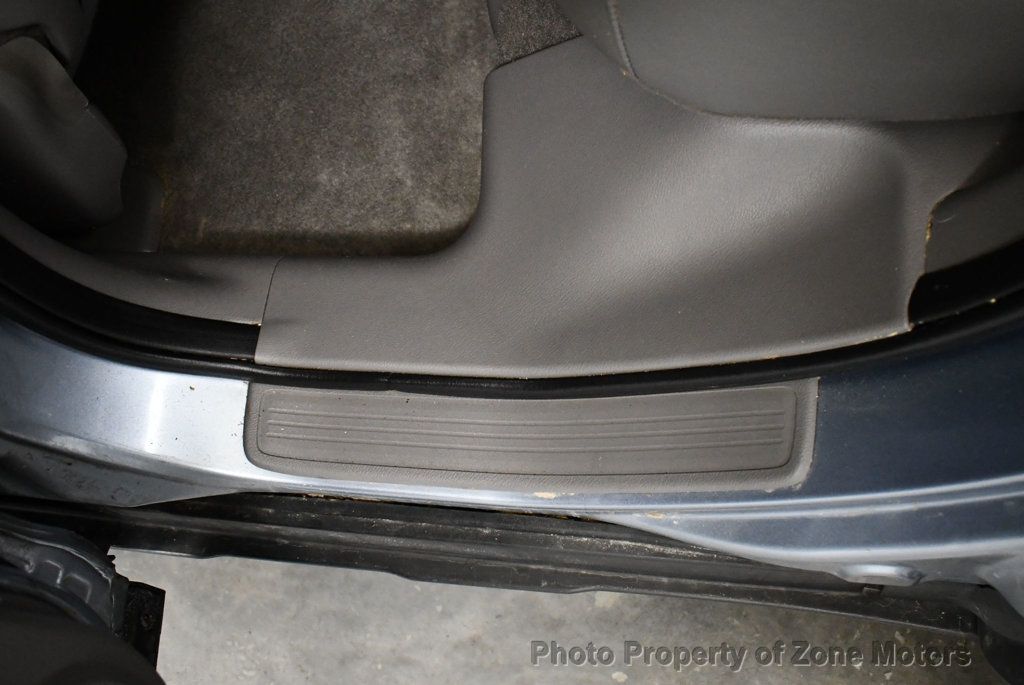 2009 Honda CR-V EX-L photo 23