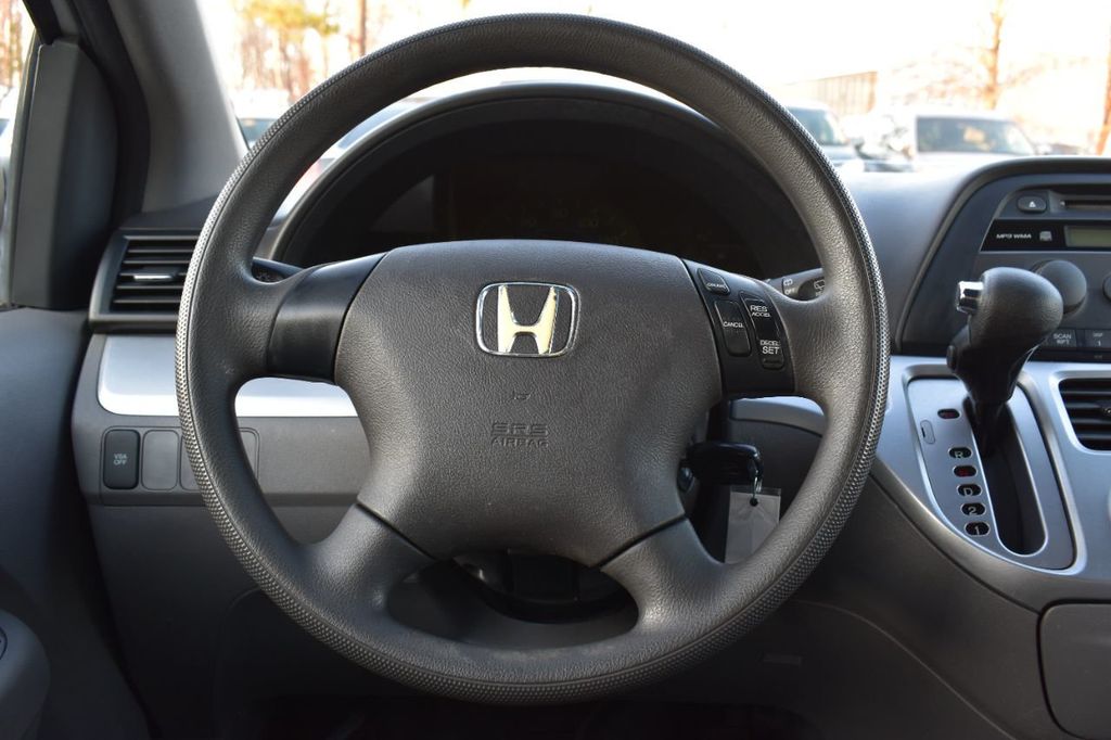 2009 Honda Odyssey 5dr LX - 22325733 - 26