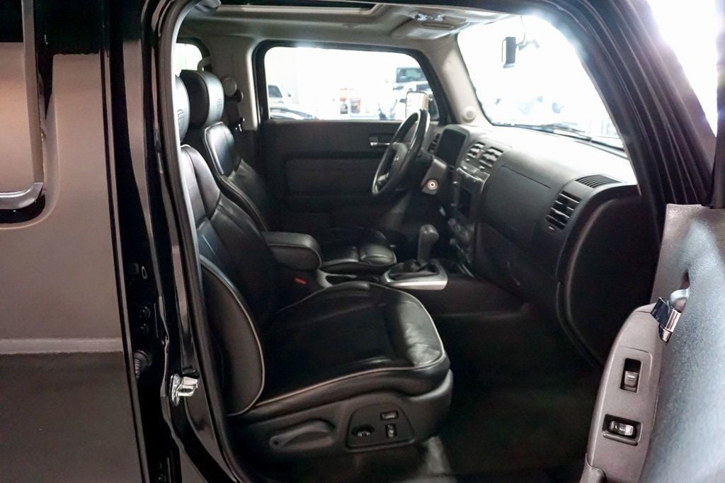 2009 Hummer H3 Alpha photo 54