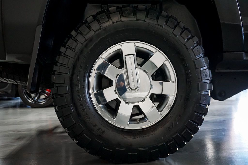 2009 HUMMER H3T *H3T Alpha* *1-Owner* *Snug Top* - 22937627 - 35
