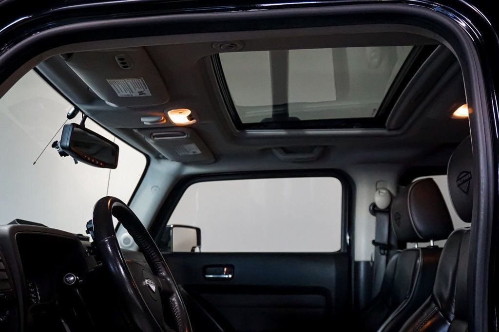 2009 HUMMER H3T *H3T Alpha* *1-Owner* *Snug Top* - 22937627 - 48