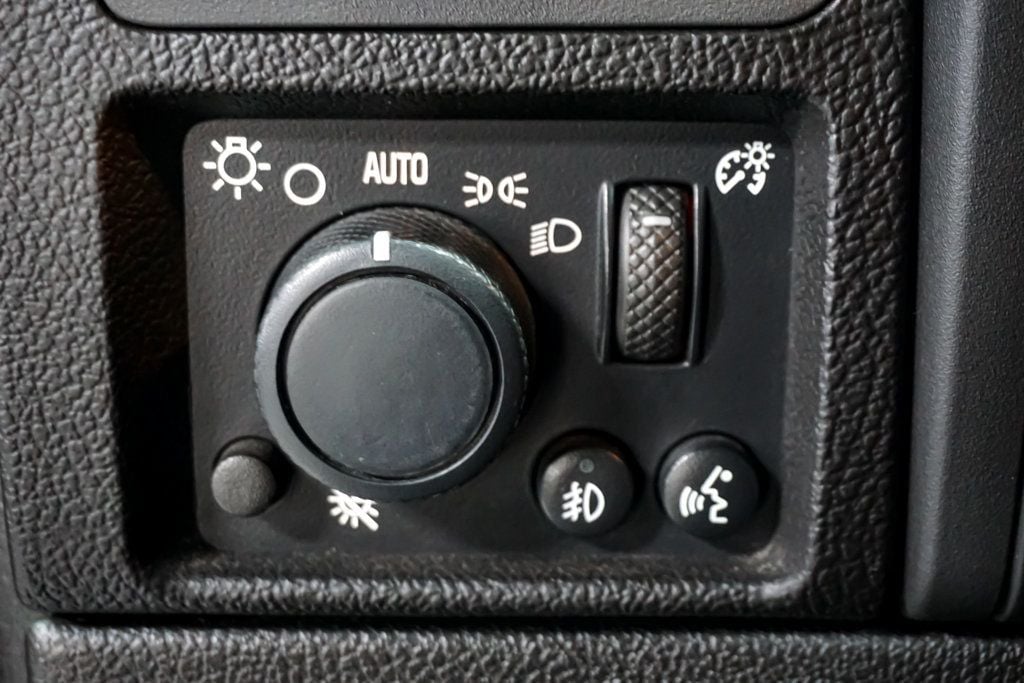 2009 HUMMER H3T *H3T Alpha* *1-Owner* *Snug Top* - 22937627 - 54