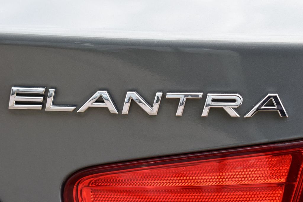2009 Hyundai Elantra 4dr Sedan Automatic GLS - 22338256 - 41