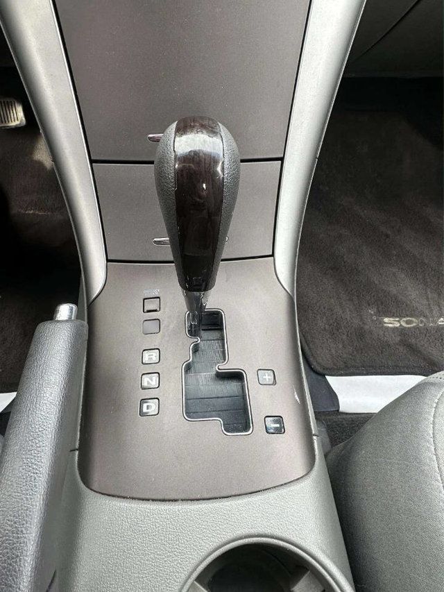 2009 Hyundai Sonata GLS 4dr Sedan 5A - 22992736 - 28