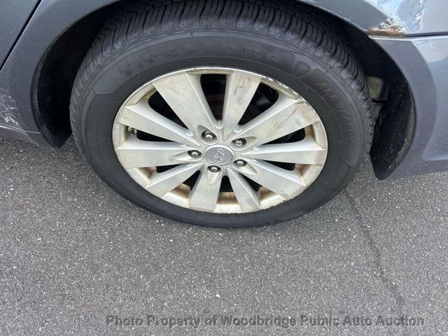 2009 Hyundai Sonata Limited - 22935259 - 16