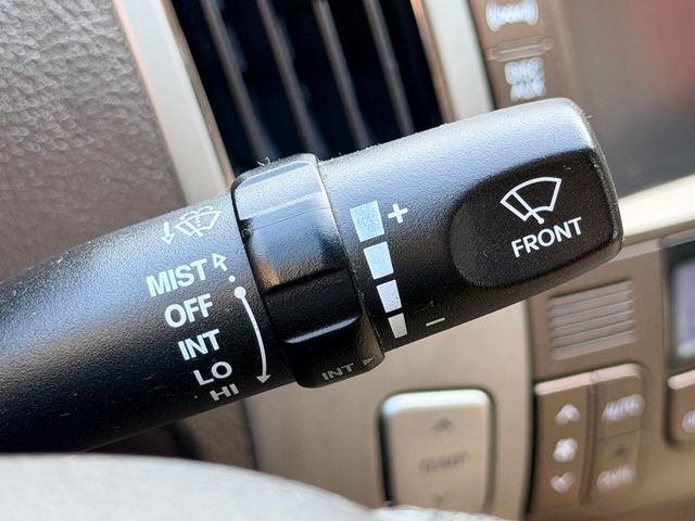 2009 Hyundai Sonata Limited 4dr Sedan - 23055600 - 32
