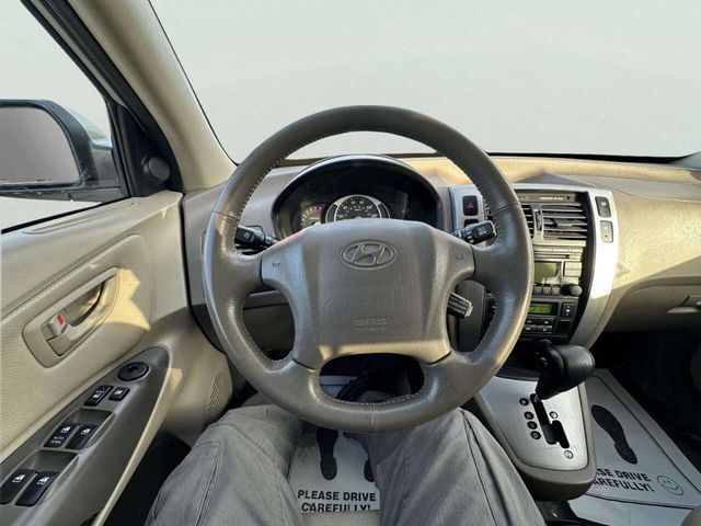 2009 Hyundai Tucson Limited V6 AWD 4dr SUV - 22958090 - 16