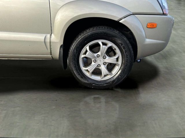 2009 Hyundai Tucson Limited V6 AWD 4dr SUV - 22958090 - 26