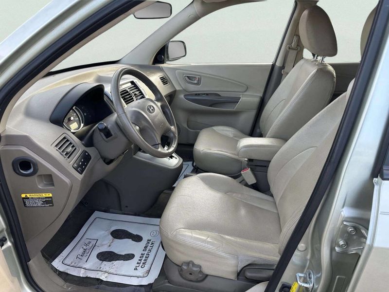 2009 Hyundai Tucson Limited V6 AWD 4dr SUV - 22958090 - 8