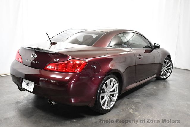 2009 INFINITI G37 Convertible 2dr - 22394240 - 32